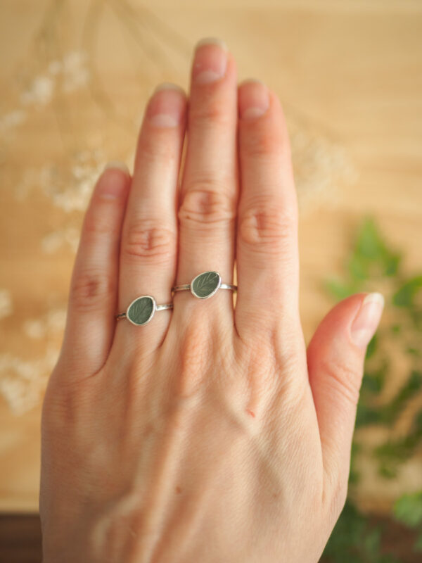 srebrny pierścionek