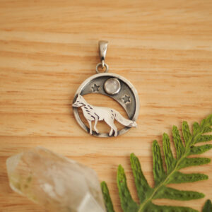 lis pod księżycem - srebrny wisiorek z lisem i kamieniem księżycowym