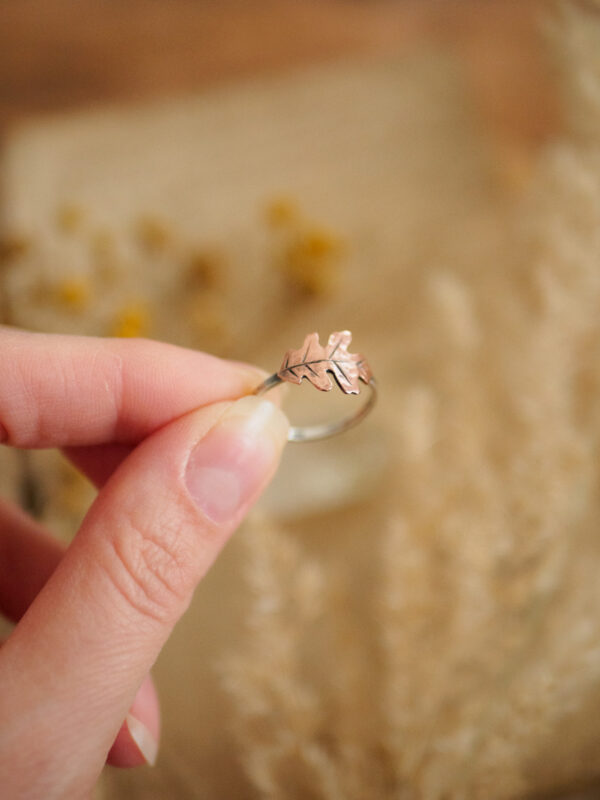 dębowy - pierścionek z miedzianym listkiem dębu