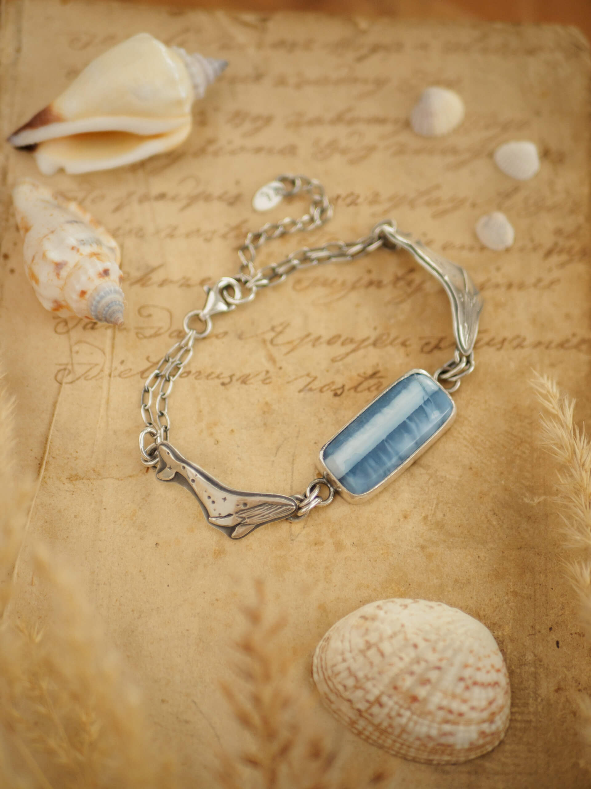 KRUPKOWSKA.COM Wieloryby z opalem <strong>bransoletka</strong> 1 Wieloryby z opalem niebieskim - bransoletka ze srebra