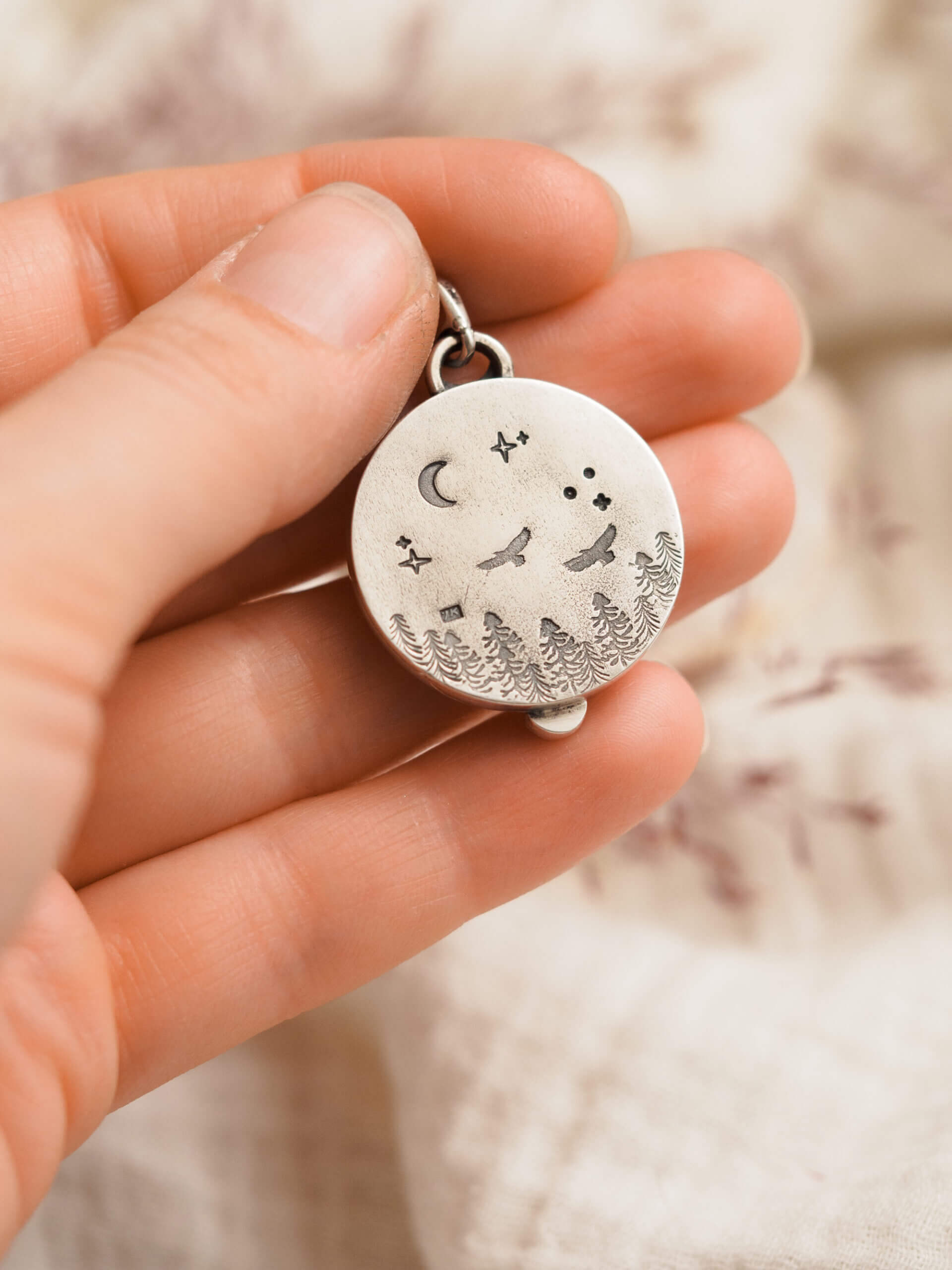 KRUPKOWSKA.COM Senna wiewiórka <strong>wisiorek</strong> 8 Senna wiewiórka - srebrny wisiorek z opalem